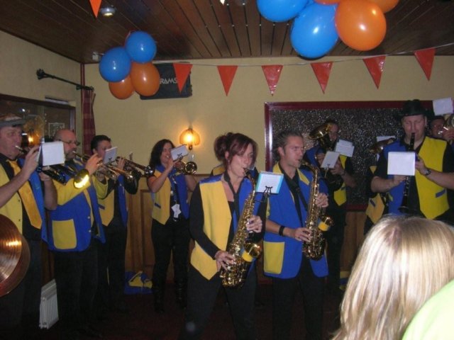 oranjebal003.jpg