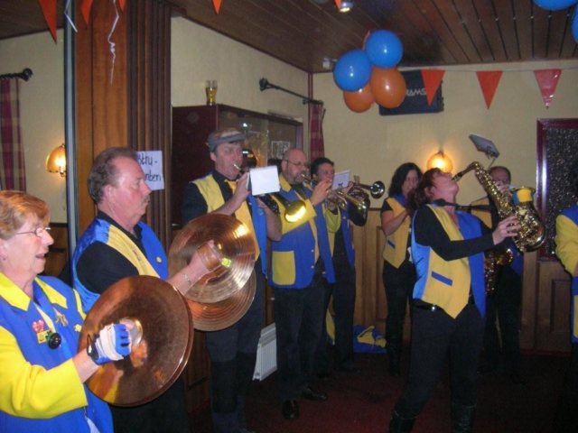oranjebal004.jpg