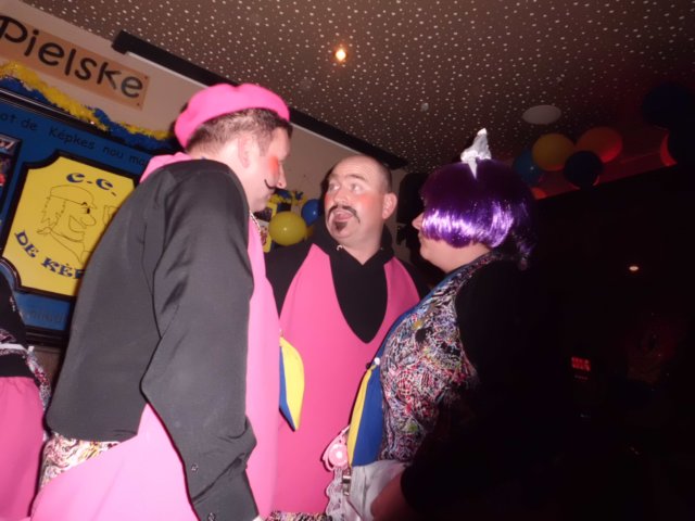 carnaval2014kepkes210.jpg