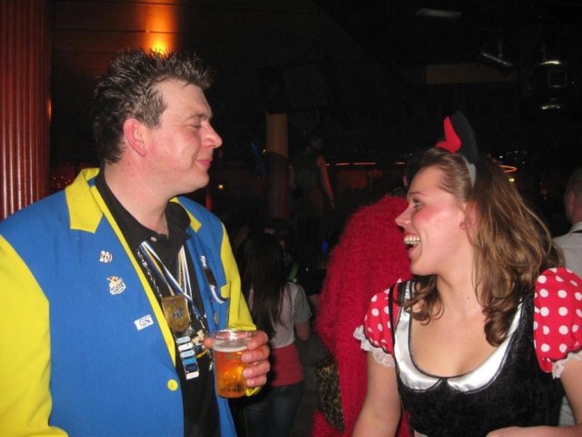 ellufsteruren053.jpg